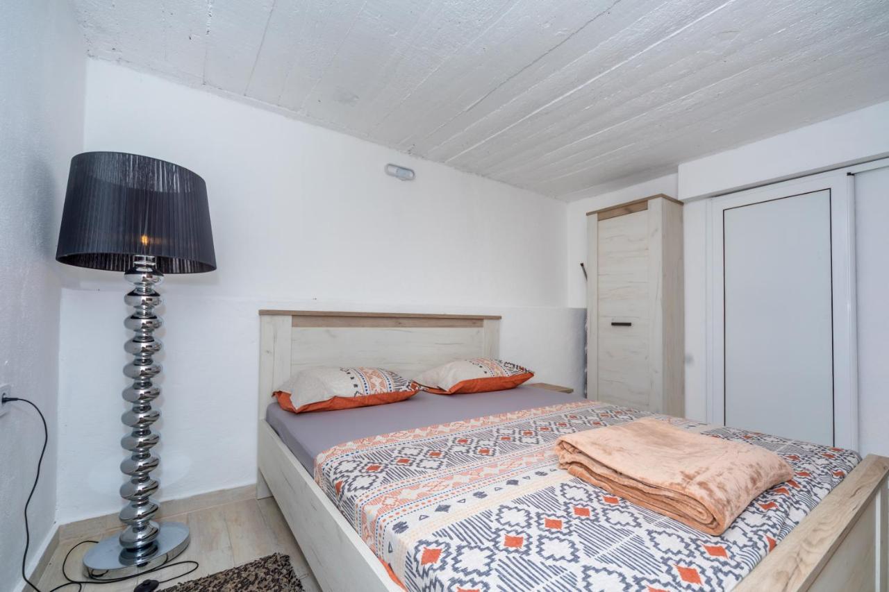 Apartman Sara 巴尔 外观 照片