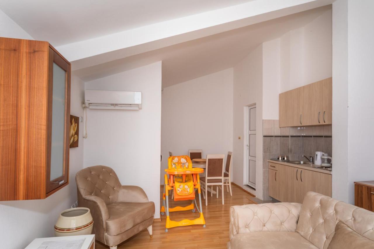 Apartman Sara 巴尔 外观 照片